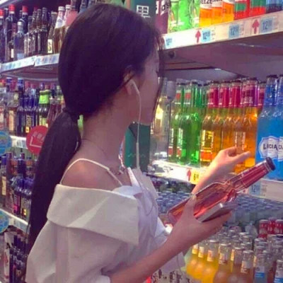 超拽霸气的女生头像