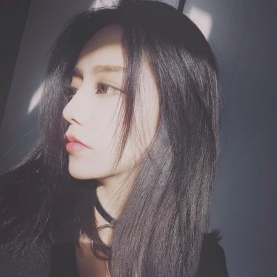 超拽霸气的女生头像