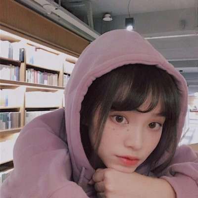 超拽霸气的女生头像