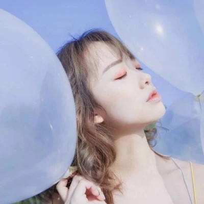 超拽霸气的女生头像