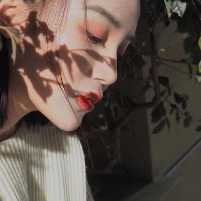 超拽霸气的女生头像