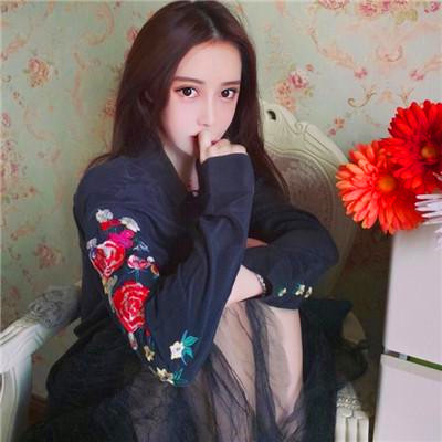 个性酷拽的霸气女生头像