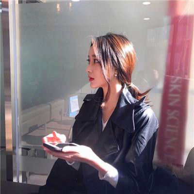 个性酷拽的霸气女生头像