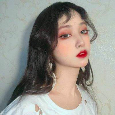 个性酷拽的霸气女生头像