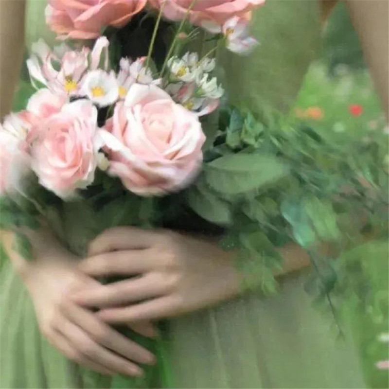 背景图片干净治愈系绿色壁纸头像