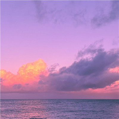 紫色浪漫风背景头像图片