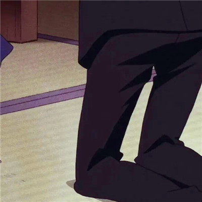 女生家庭地位的情侣头像动漫