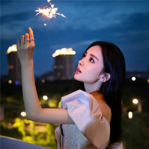 女明星古力娜扎唯美头像图片
