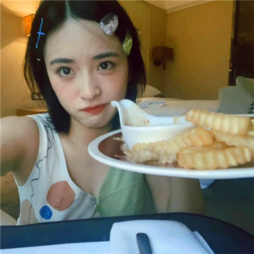 沈月头像图片