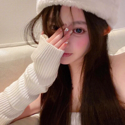 肤白貌美的小姐姐头像真人