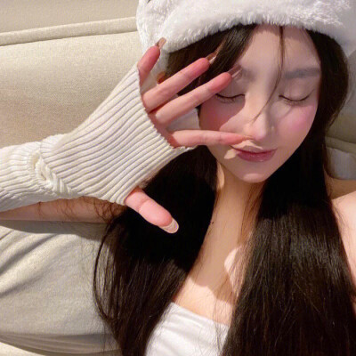 肤白貌美的小姐姐头像真人