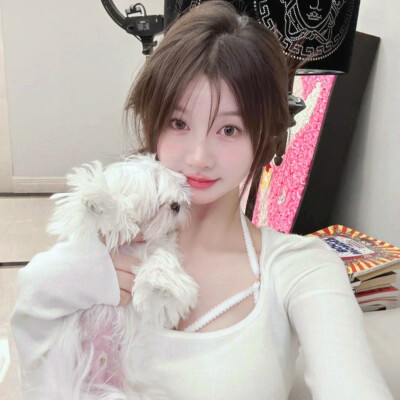 肤白貌美的小姐姐头像真人