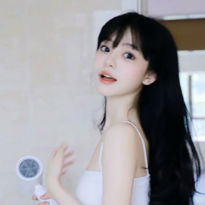 肤白貌美的小姐姐头像真人