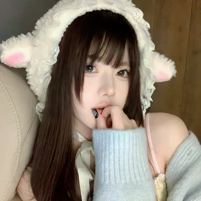 肤白貌美的小姐姐头像真人