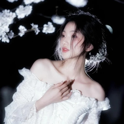 单人婚纱头像女