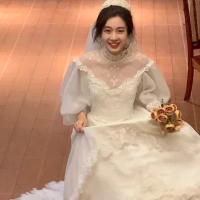 单人婚纱头像女