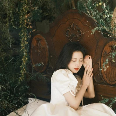单人婚纱头像女