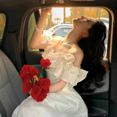 单人婚纱头像女
