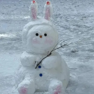 2025最火可爱雪人头像