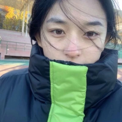 素颜比较真实的头像女高清照片