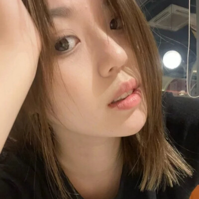 素颜比较真实的头像女高清照片