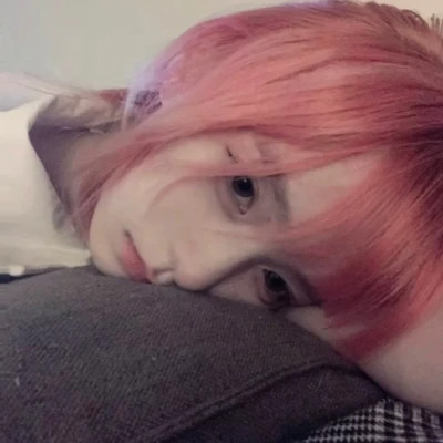 素颜比较真实的头像女高清照片