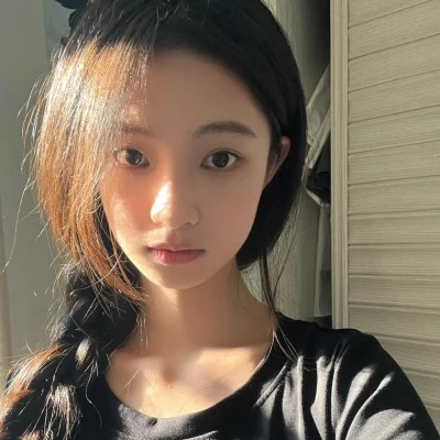 素颜比较真实的头像女高清照片