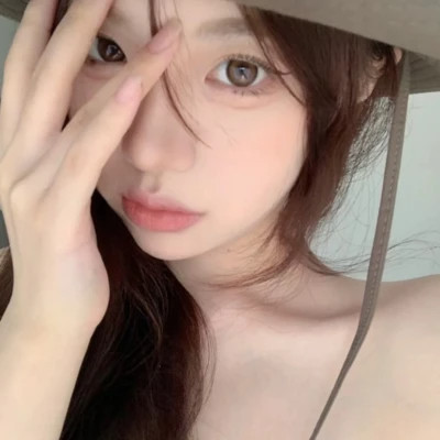 素颜比较真实的头像女高清照片