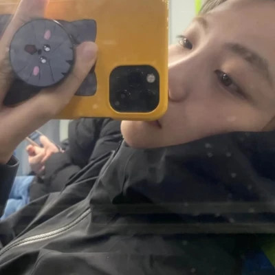素颜比较真实的头像女高清照片