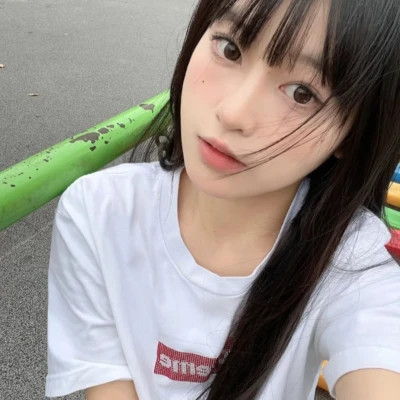 素颜比较真实的头像女高清照片