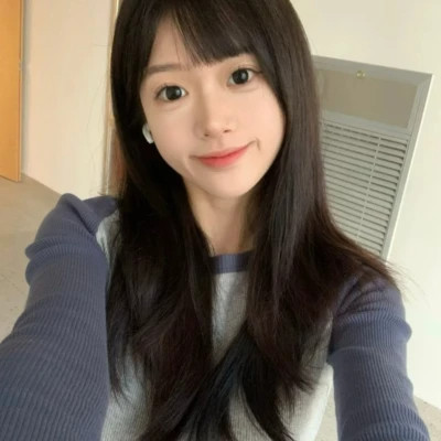 素颜比较真实的头像女高清照片