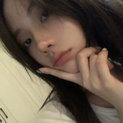 素颜比较真实的头像女高清照片