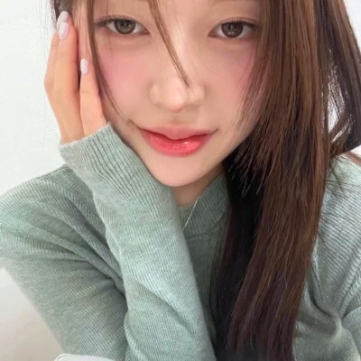 2025最新女生真人头像