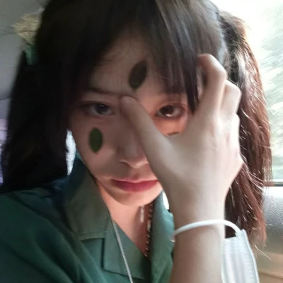 真人女生头像图片2025最火爆