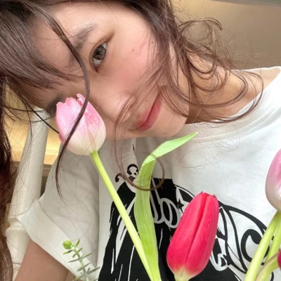 真人女生头像图片2025最火爆