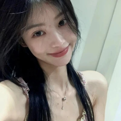 真人女生头像图片2025最火爆
