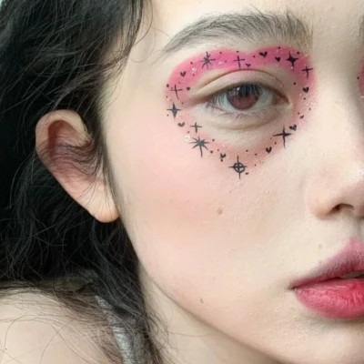 2025年的新头像女生高清图片