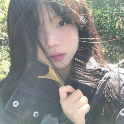 2025年的新头像女生高清图片