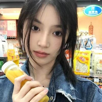 2025年的新头像女生高清图片