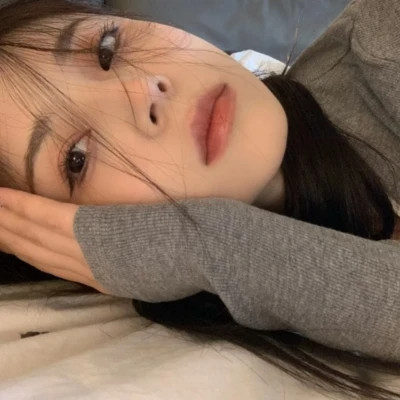 2025年的新头像女生高清图片