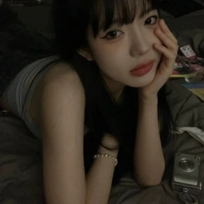 2025年的新头像女生高清图片