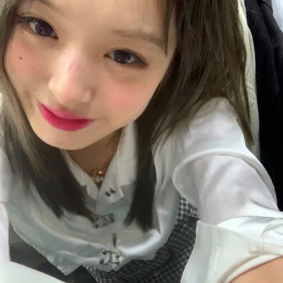 2025精选高颜值女生头像真人