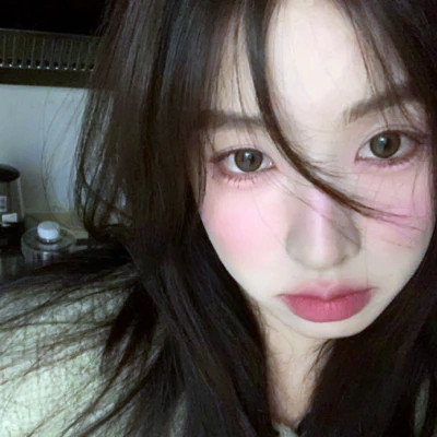 2025最新真人头像女生照片