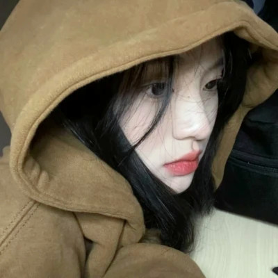 2025最新真人头像女生照片