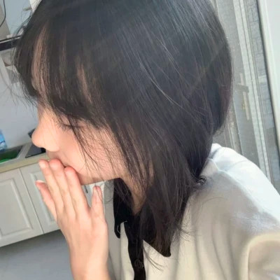 2025最新真人头像女生照片