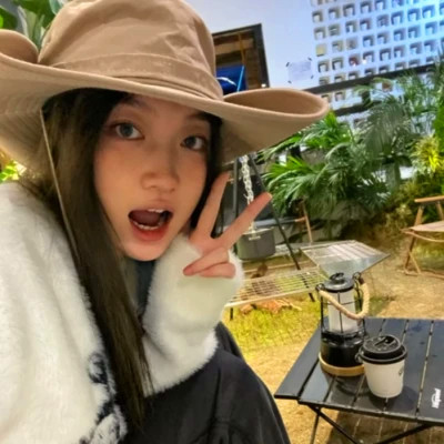 2025最新真人头像女生照片