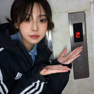 2025最新真人头像女生照片