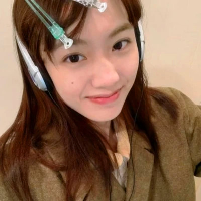2025最新真人头像女生照片