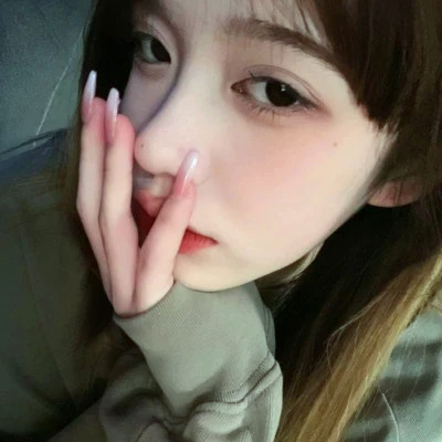 2025最新真人头像女生照片