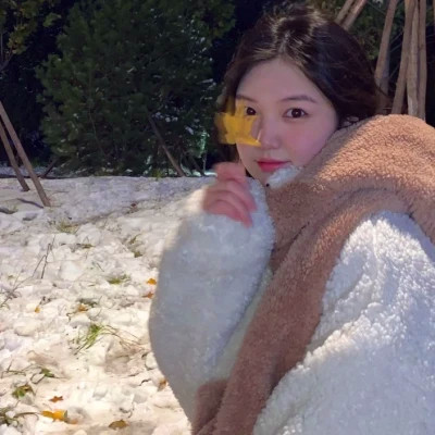 好看高清真人女生头像